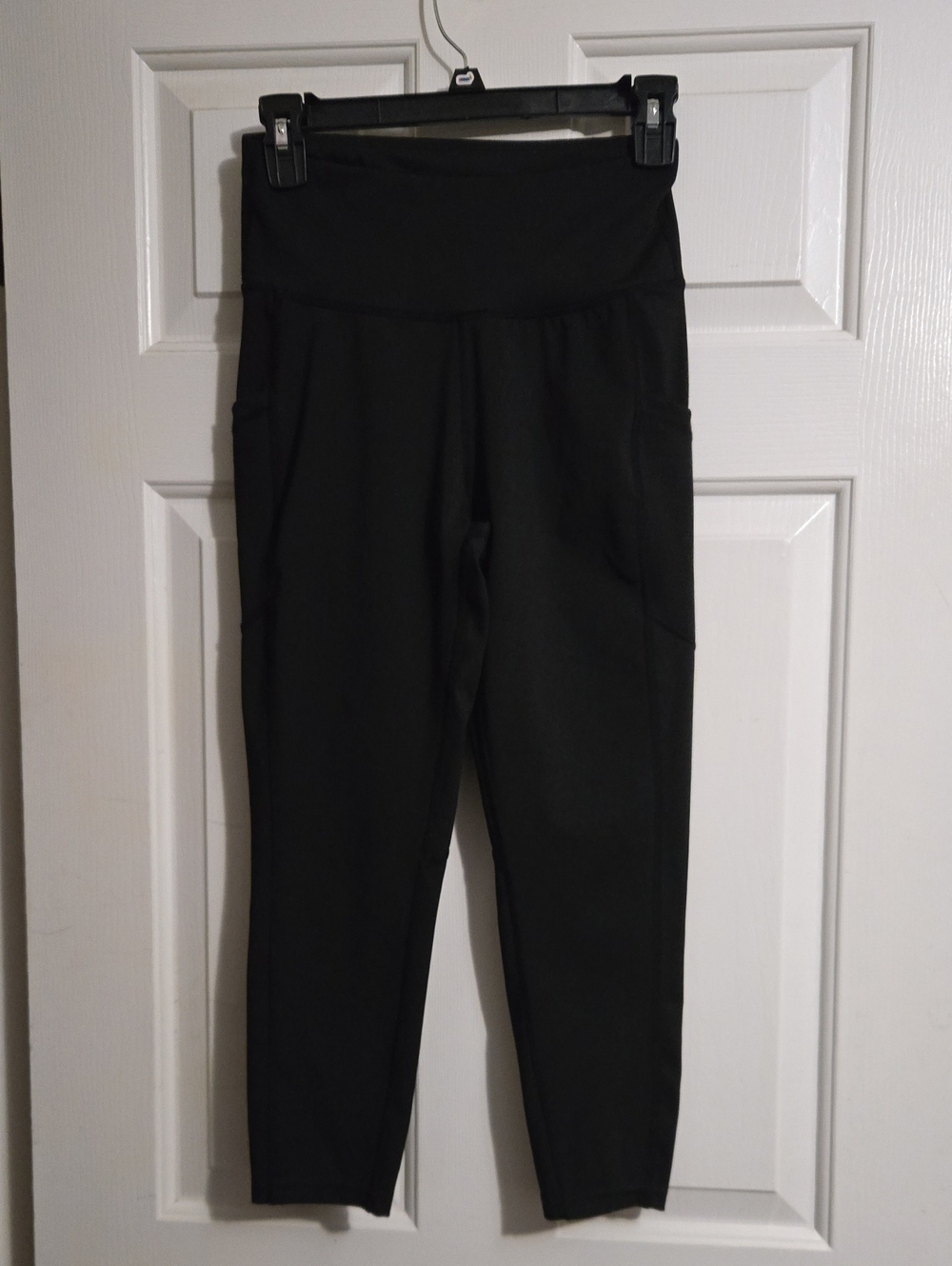 Downtown Motion Everyday High-Rise Black Leggings with Phone Pockets